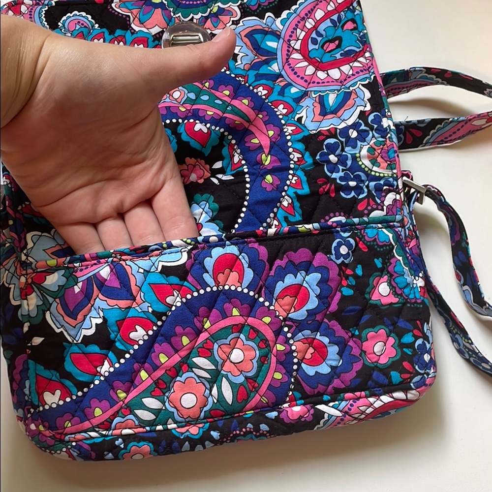 Vera Bradley Turnlock Crossbody Haymarket Paisley NWT - Picture 8 of 12